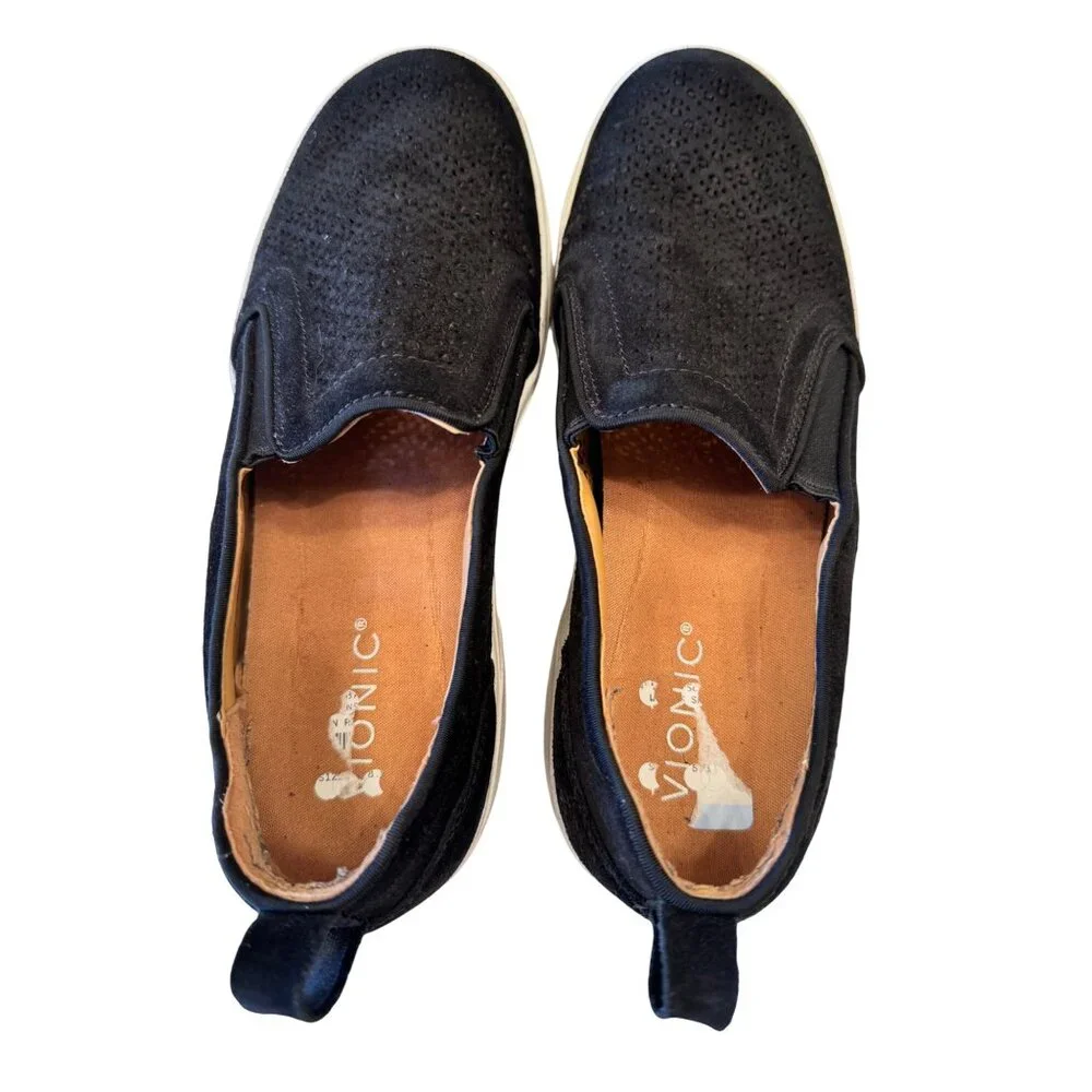 Vionic Kimmie Perferated Black Size 8.5 Sneaker Arch Comfort Suede